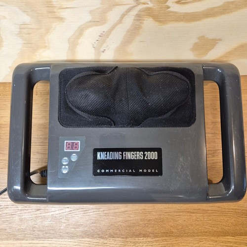 Kneading fingers 2000 - kneading,