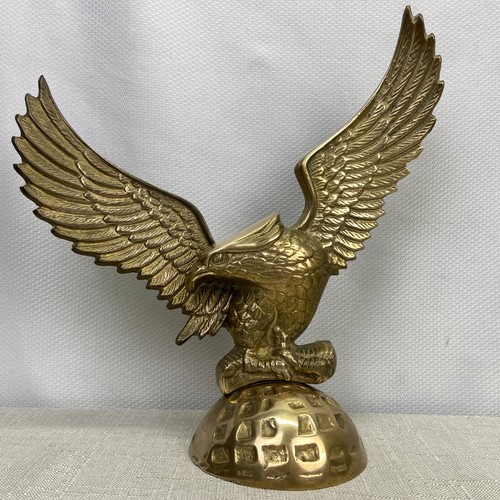 Large brass eagle figure - eagle, on