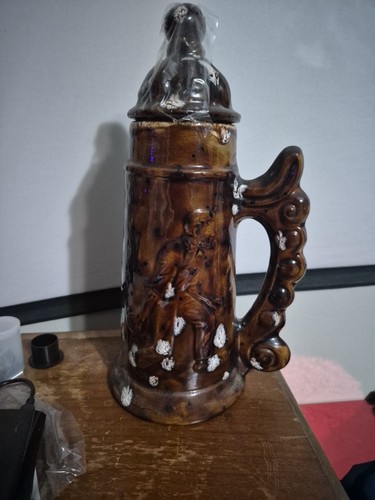 Beer stein with lid - with,