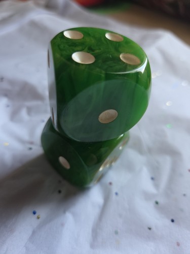 Vintage catalin cubes - catalin,
