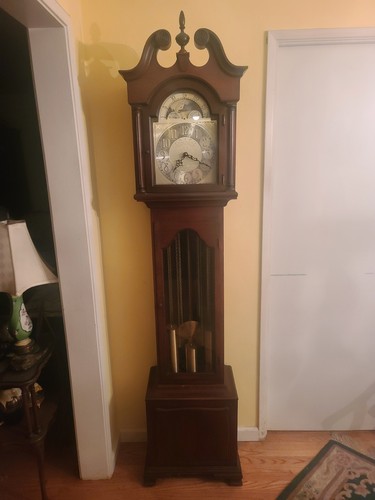 Grandfather clock seth - grandfather,