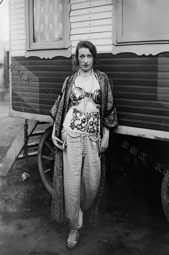 1900 circus performer - 1900's, 4x6