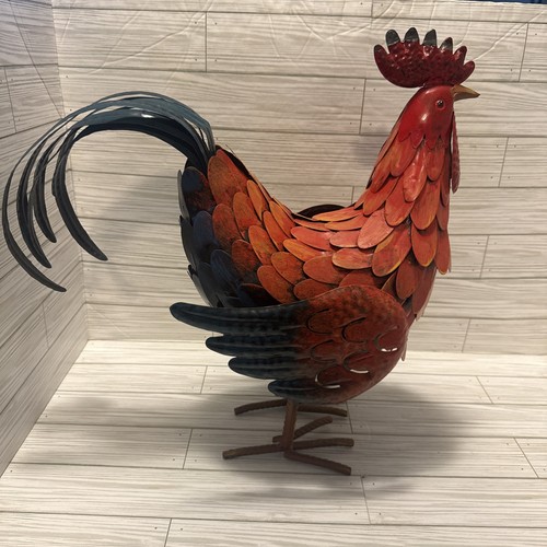 Metal crowing rooster - metal,