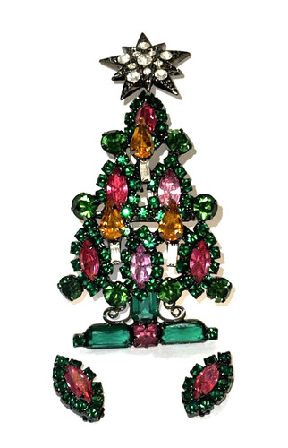 Lawrence vrba christmas tree - lawrence,