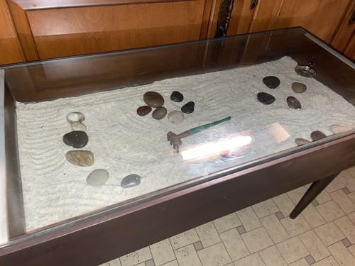Shadow box end - box, table