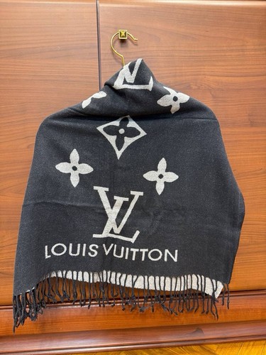 Louis vuitton scarf shawl - ,