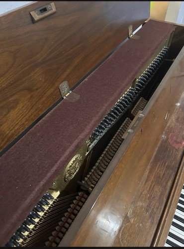 Yamaha p22 upright piano - yamaha,