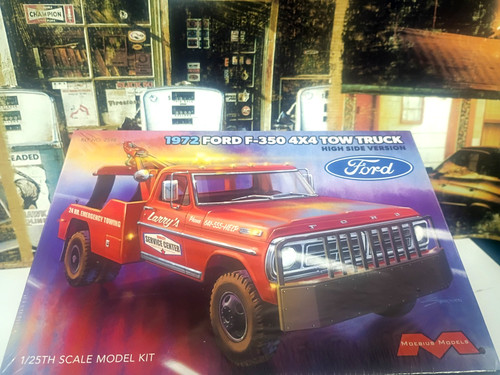 Moebius sealed box 1972 ford - moebius,
