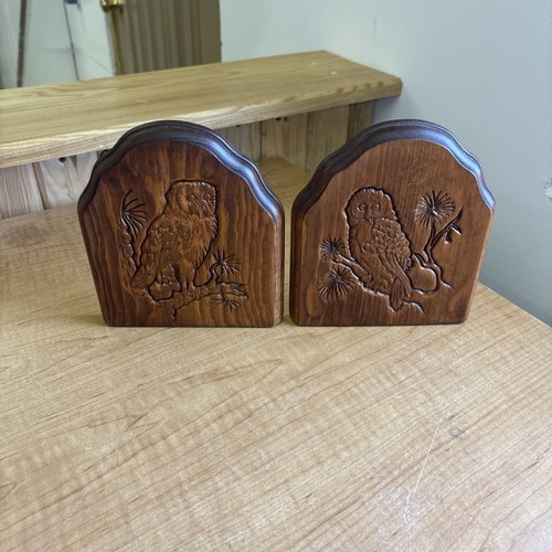 Carved wooden owl - bookends, set