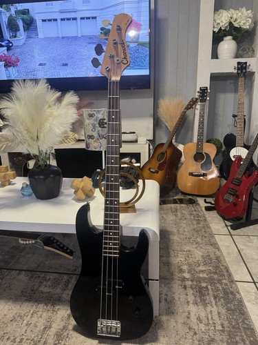 Charvel bass 492 4 string - bass,