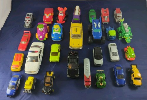 Misc diecast lot cars - lot,