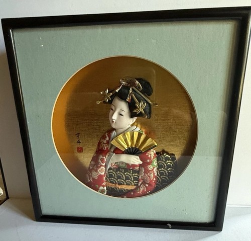 Porcelain geisha shadow - ,