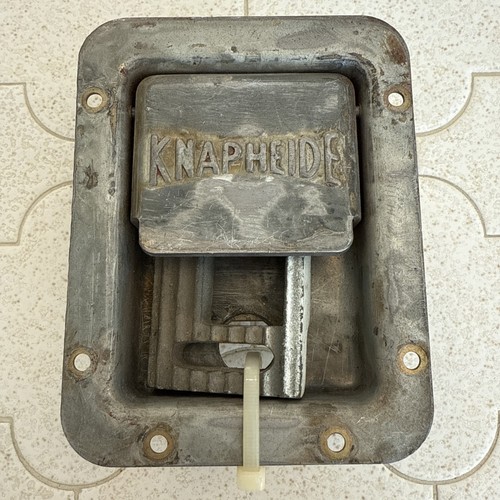 Knapheide utility bed latch - bed,