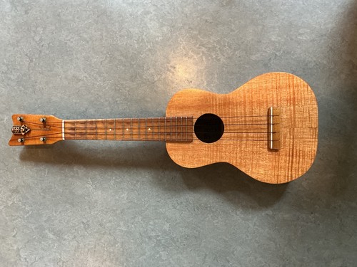 Kamaka tiki concert ukulele - concert,