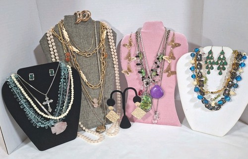 Vintage mod costume jewelry - vintage/mod,