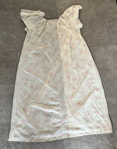 Vintage sears carriage court - vintage,