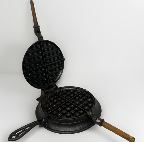 Antique griswold cast iron - antique,