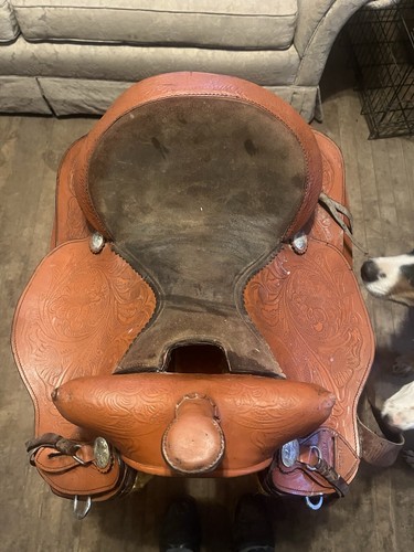 Saddle