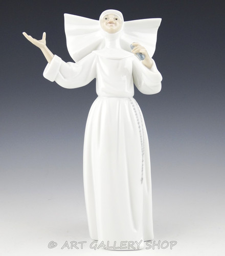 Lladro figurine sister singing - figurine,