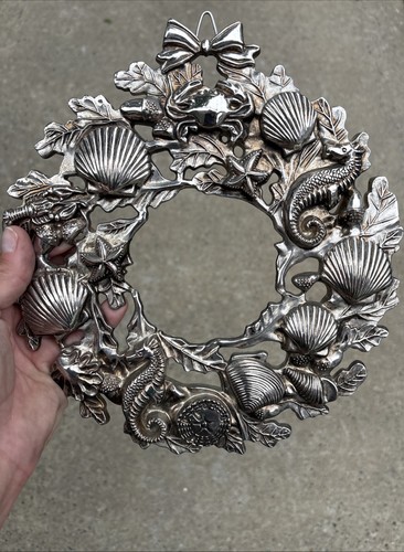 Vintage metal wreath seahorse - metal,