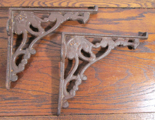 Pair cast iron wall - iron,