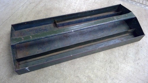 Vtg metal tote tool - metal, box