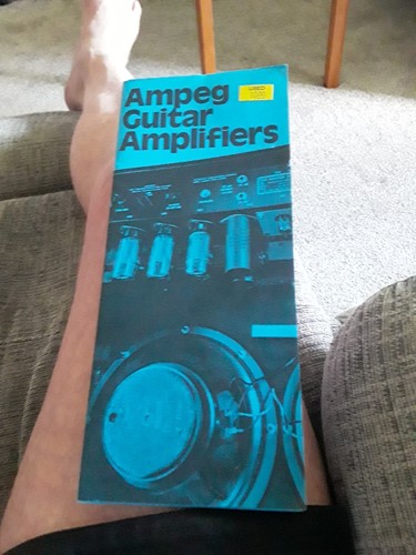Ampeg guitar amplifiers - ampeg,