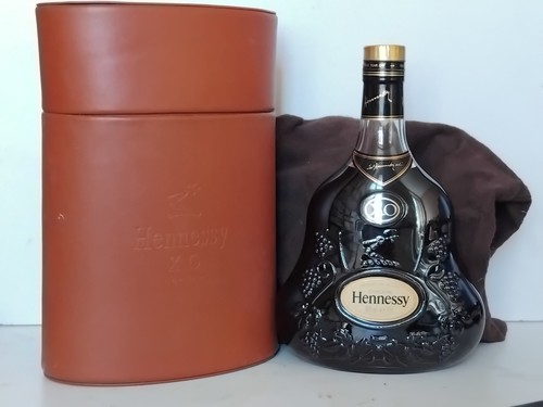 Hennessy bottle decanter - xo,