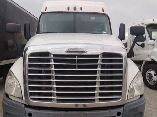 For 2013 freightliner cascadia - 2013,