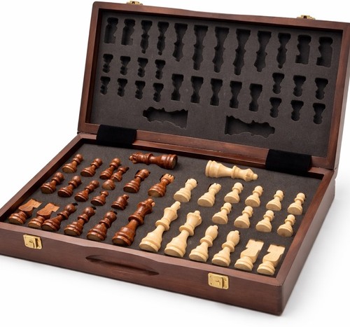 Magnetic wooden chess set - chess,