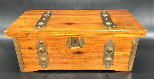 Antique sturdi small - small, cedar