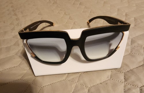 Bali 24kt gold black wood - &,