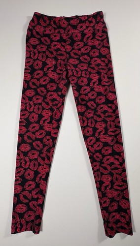 Lularoe red lip - lip, leggings