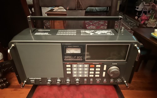 Mintgrundig satellit 800 - mintgrundig,