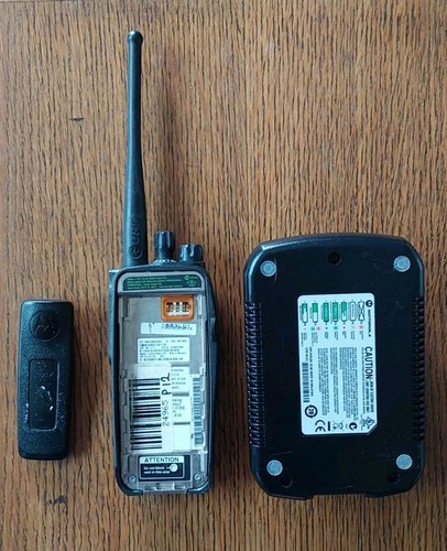 Motorola xpr 6550 uhf digital - uhf,
