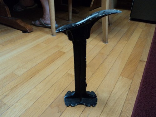 Vtg antique cast - cast, cobbler