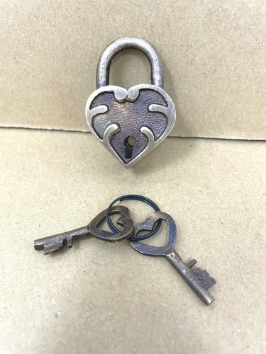 Padlock small victorian heart - small,