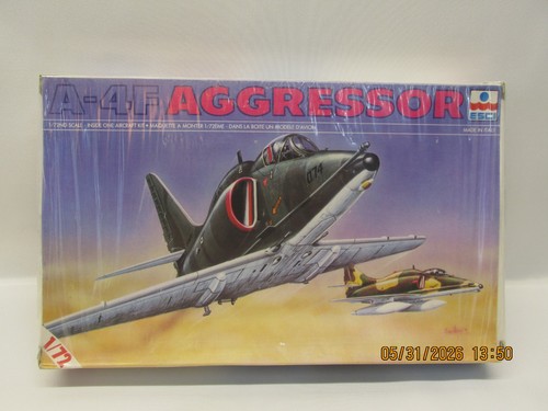 Esci aggressor 72 model - esci, a-4f