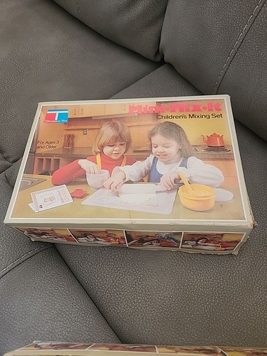 Vintage 1979 tupperware toys - vintage,