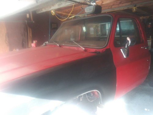 I983 chevy pick - pick-up, truck
