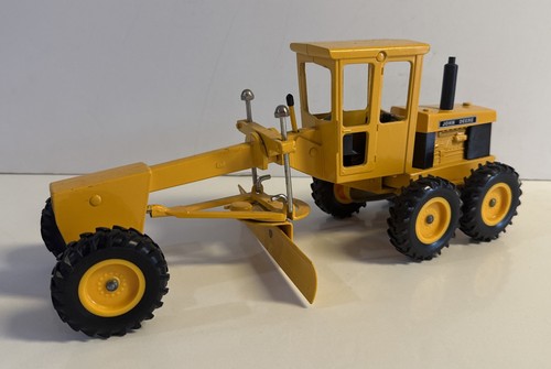 Vintage ertl john deere - ertl,