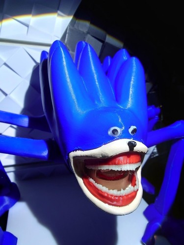 Shin sonic huge - huge, articulated