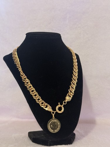 Vintage style gold tone - style,