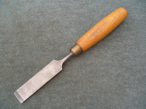 Wide firmer chisel - wide, w