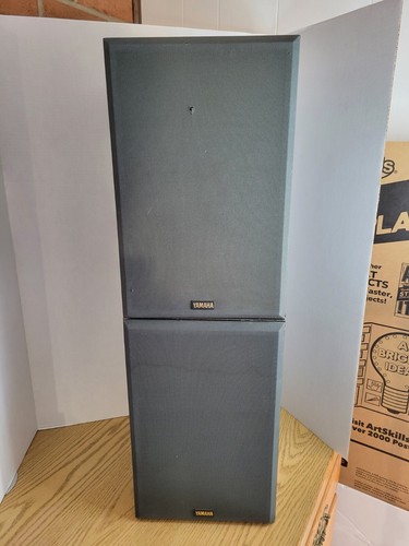 Pair yamaha speakers - pair,