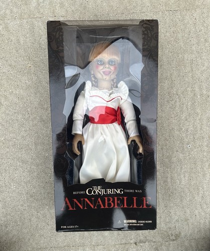 Mezco toyz the conjuring - toyz,