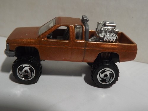 Hotwheels nissian baja 4x4 - hotwheels,