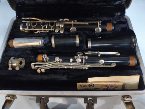 Leblanc vito clarinet with - vito,