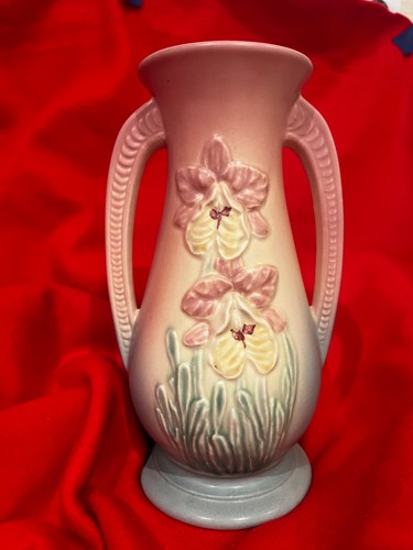 Hull pottery pink - pottery, and