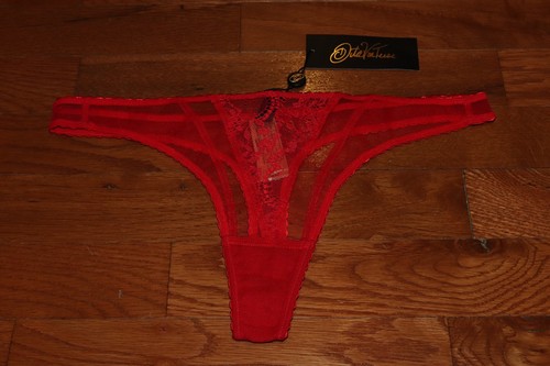 Bnwt dita von teese muse - dita,